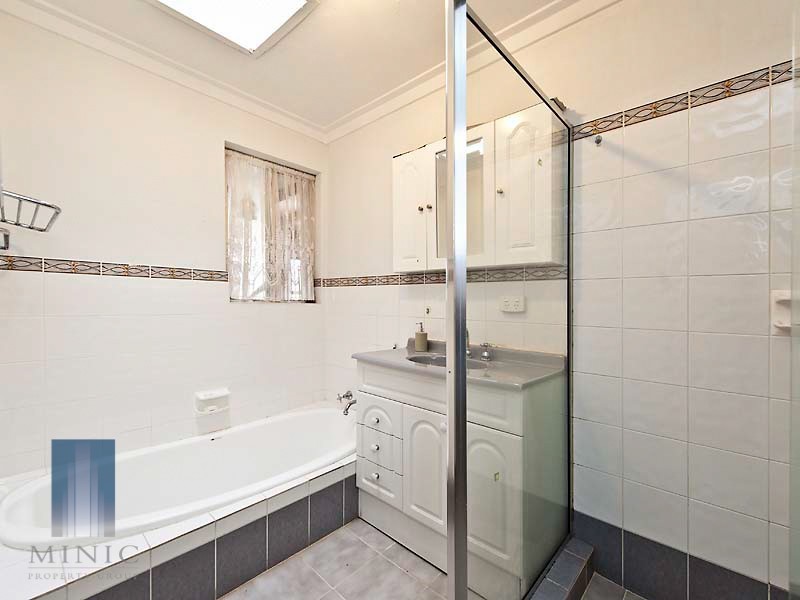 4 Harrow Place, Parkwood WA 6147