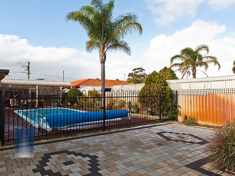 4 Harrow Place, Parkwood WA 6147