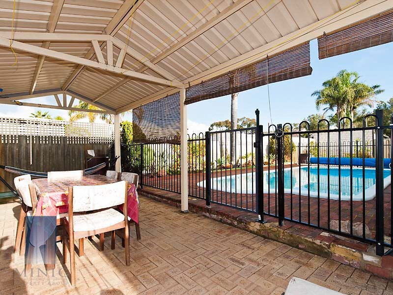 4 Harrow Place, Parkwood WA 6147