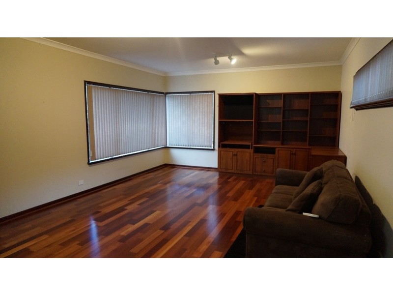 10 York Avenue, Bentley WA 6102