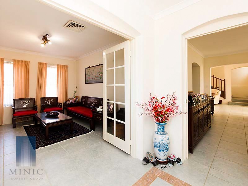 13 Rainer Mews, Willetton WA 6155