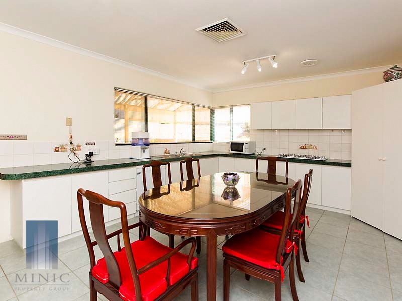 13 Rainer Mews, Willetton WA 6155