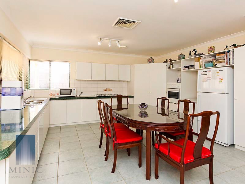 13 Rainer Mews, Willetton WA 6155