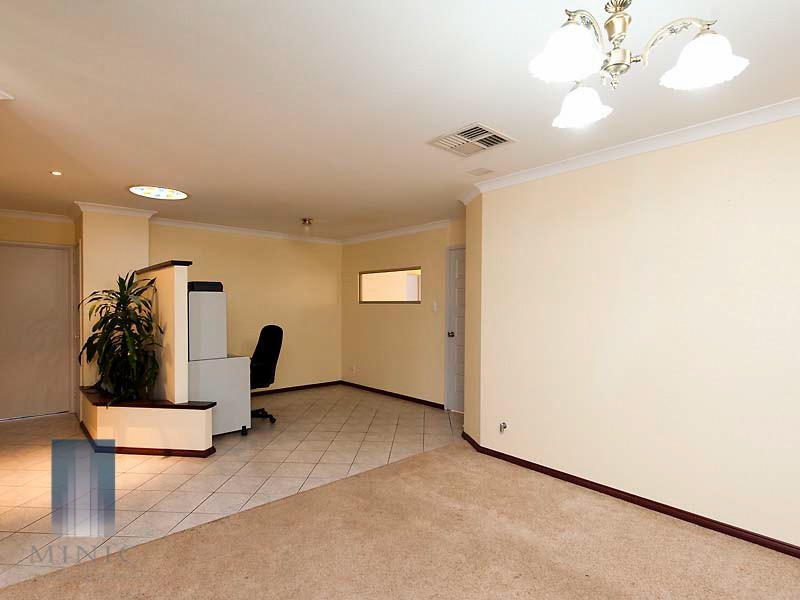 46 Tea Tree Way, Thornlie WA 6108