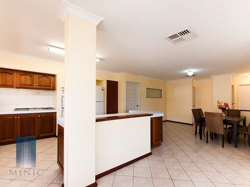 46 Tea Tree Way, Thornlie WA 6108