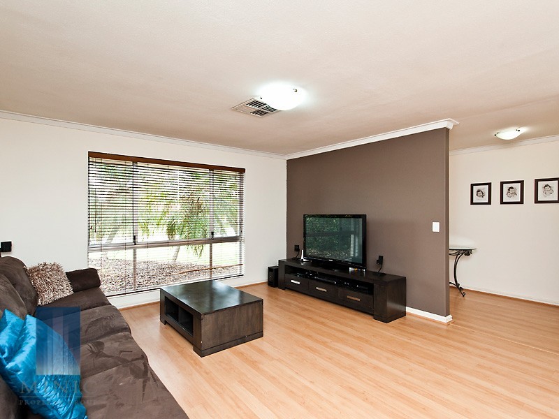 70 Ropele Drive, Parkwood WA 6147