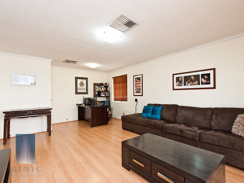 70 Ropele Drive, Parkwood WA 6147