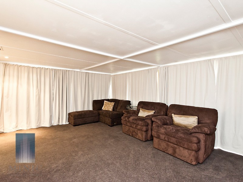 70 Ropele Drive, Parkwood WA 6147