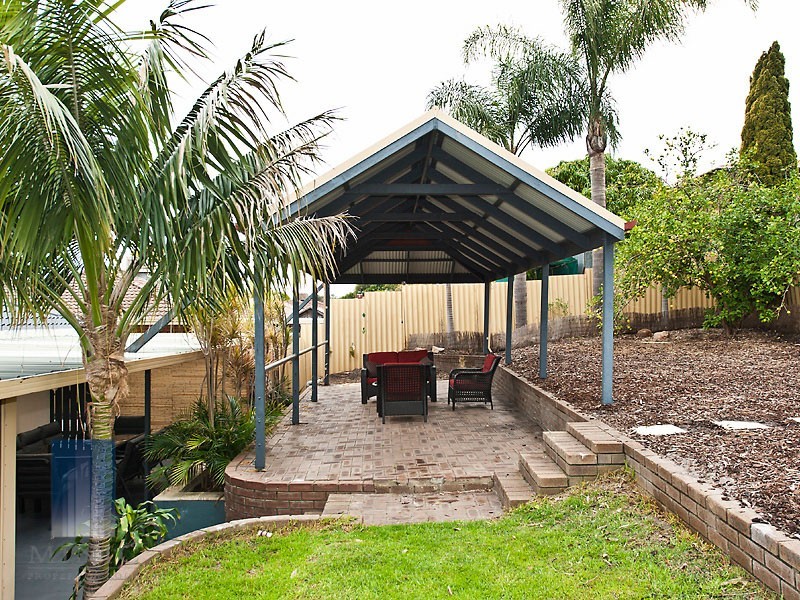 70 Ropele Drive, Parkwood WA 6147