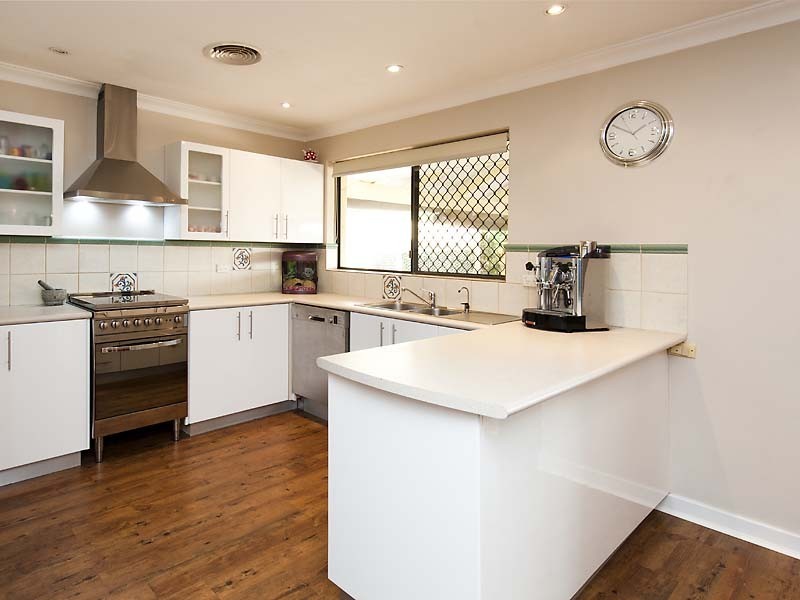 9 Kapok Court, Parkwood WA 6147