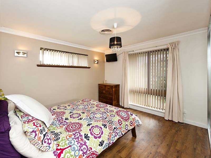 9 Kapok Court, Parkwood WA 6147