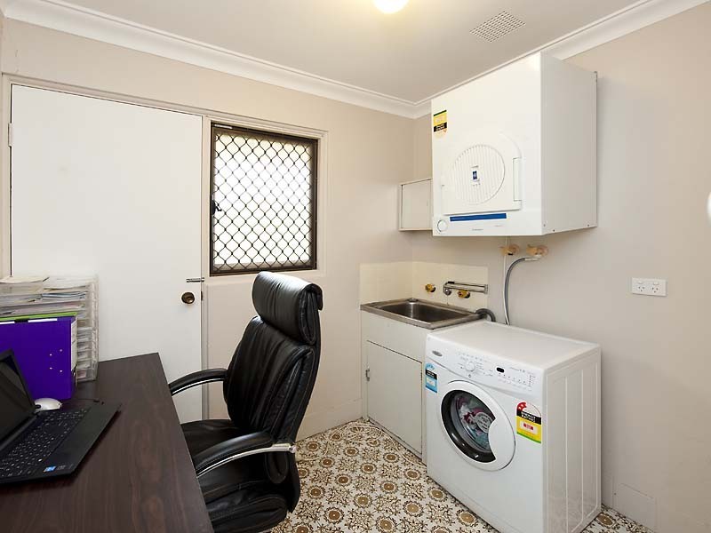 9 Kapok Court, Parkwood WA 6147