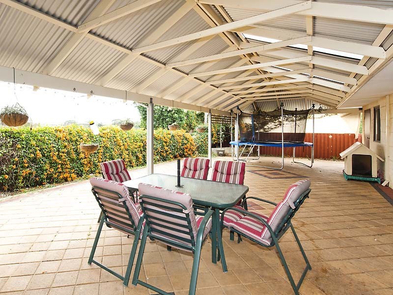 9 Kapok Court, Parkwood WA 6147