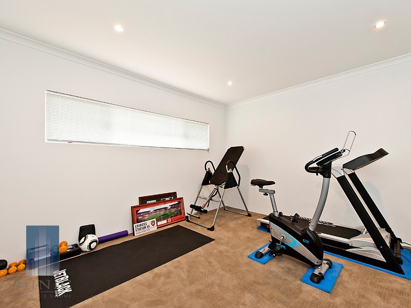 10A Devon Way, Lynwood WA 6147