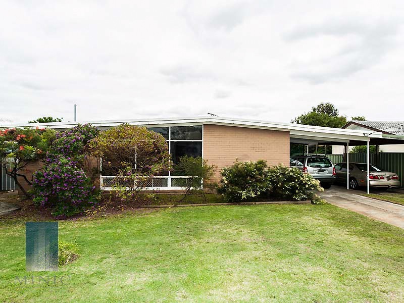 24 Lynwood Avenue, Lynwood WA 6147