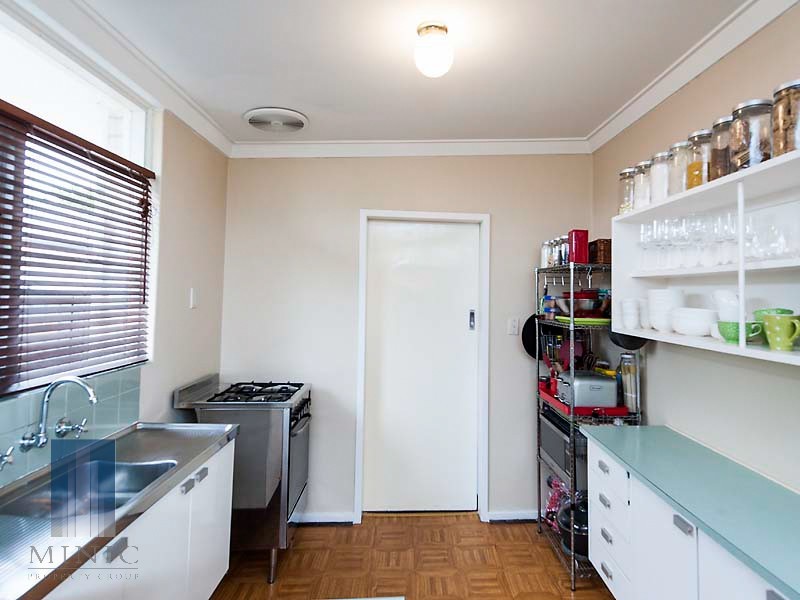 24 Lynwood Avenue, Lynwood WA 6147