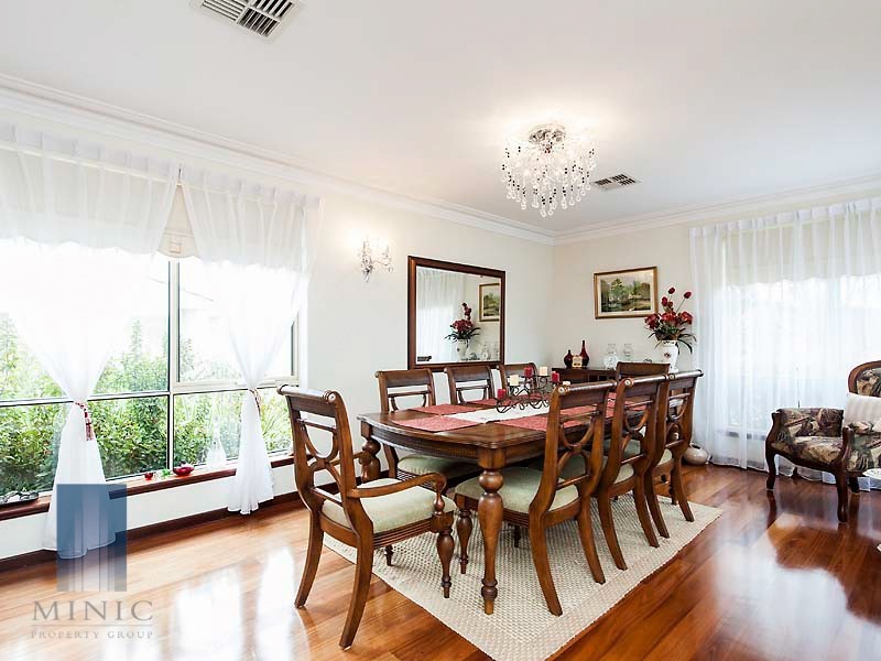 8 Opal Place, Riverton WA 6148