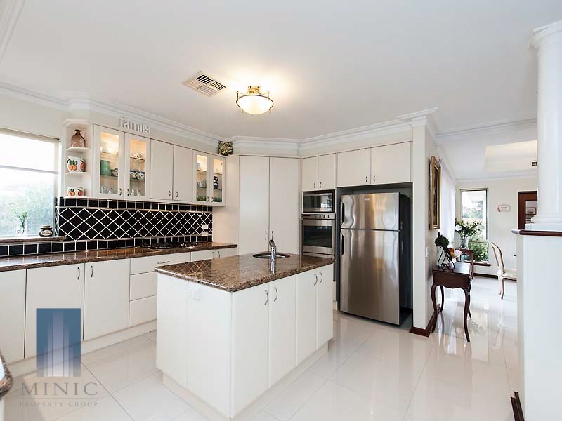 8 Opal Place, Riverton WA 6148