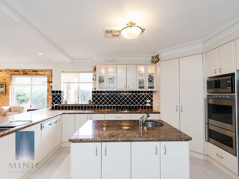 8 Opal Place, Riverton WA 6148