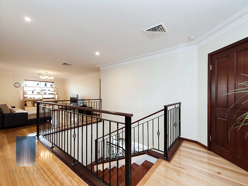 8 Opal Place, Riverton WA 6148