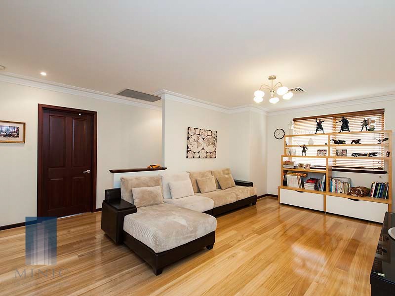 8 Opal Place, Riverton WA 6148