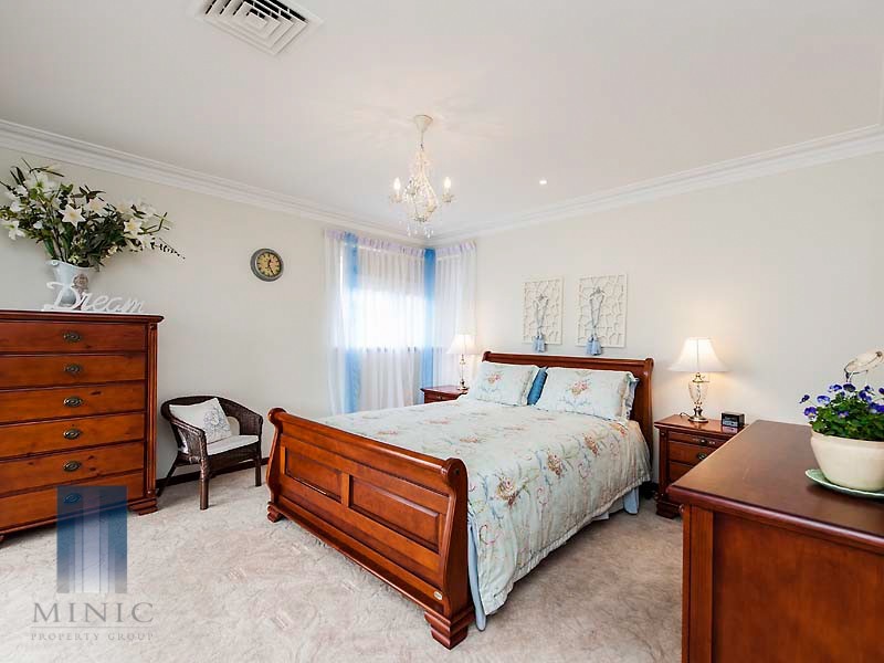 8 Opal Place, Riverton WA 6148