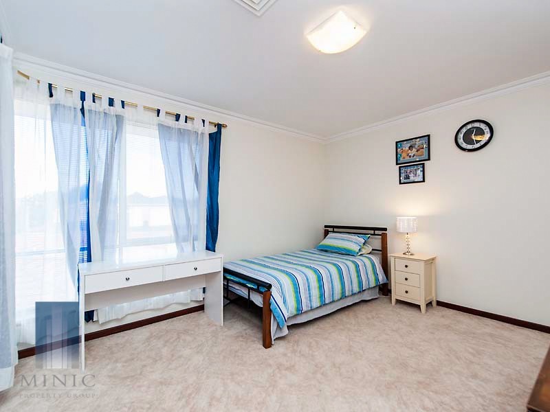 8 Opal Place, Riverton WA 6148