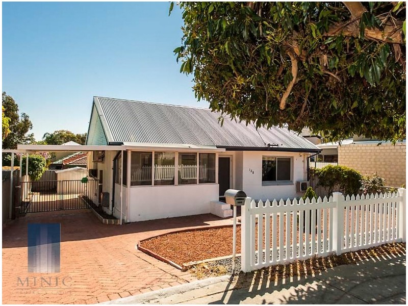128 Barbican Street East, Shelley WA 6148