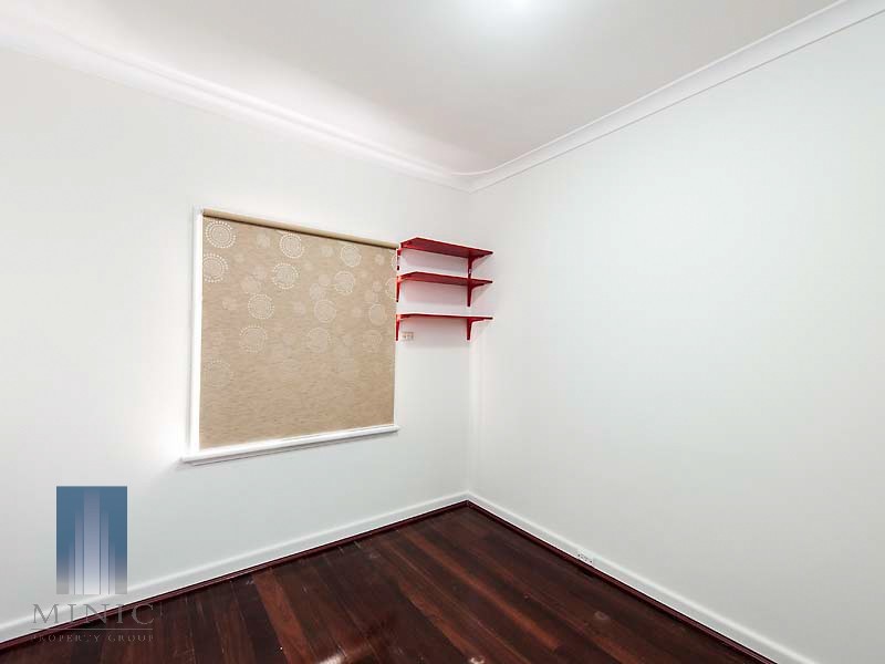 128 Barbican Street East, Shelley WA 6148