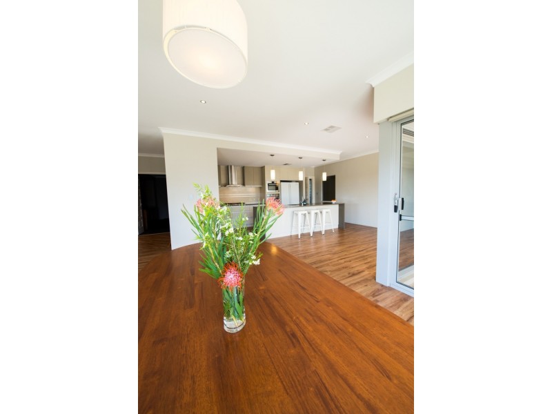 33 Foundry Turn, Harrisdale WA 6112