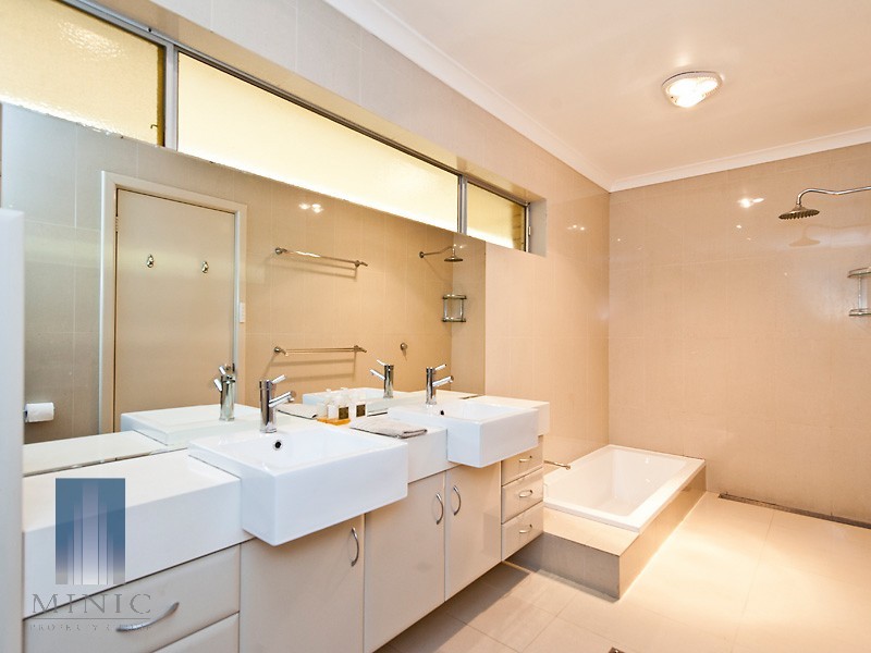 7 Vervain Way, Riverton WA 6148