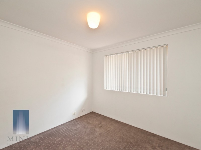 37B Hooson Way, Wilson WA 6107