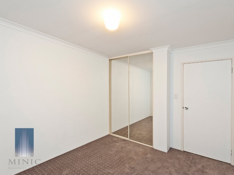 37B Hooson Way, Wilson WA 6107