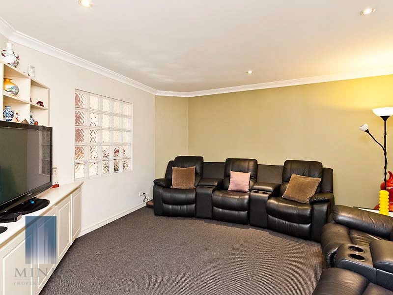 11 Stringfellow Drive, Bull Creek WA 6149