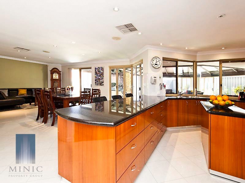 11 Stringfellow Drive, Bull Creek WA 6149