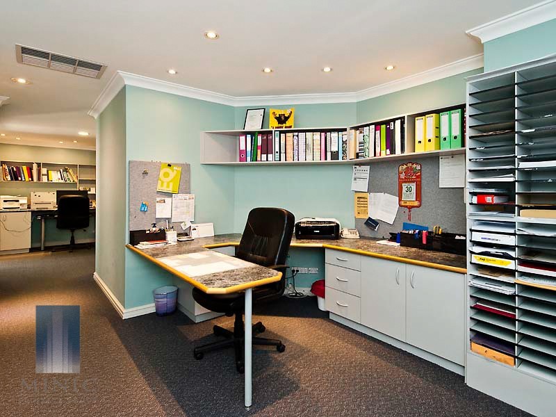 11 Stringfellow Drive, Bull Creek WA 6149