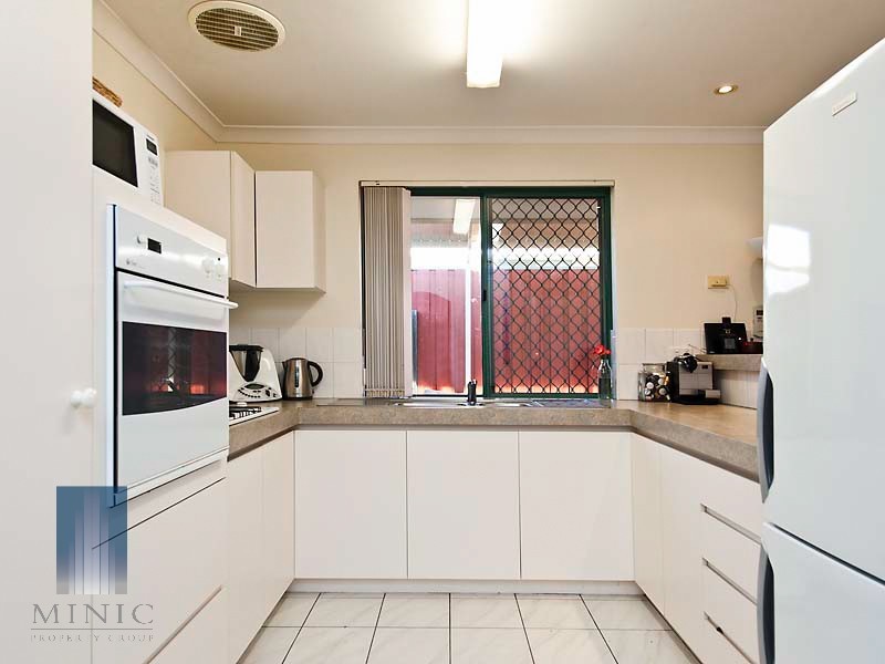 3/15 Duke Street, Bentley WA 6102