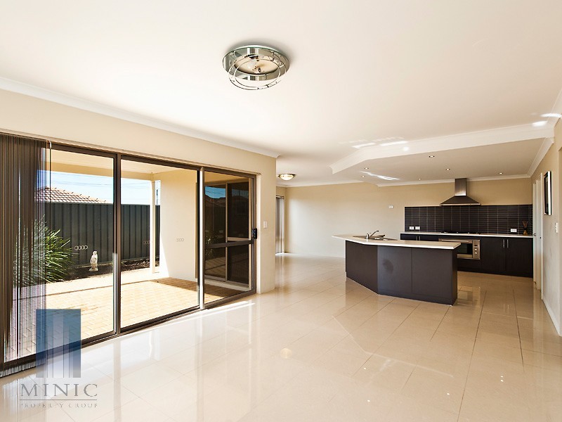 61 Hookstone Drive, Landsdale WA 6065