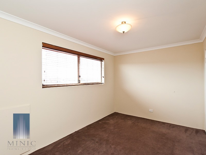 61 Hookstone Drive, Landsdale WA 6065