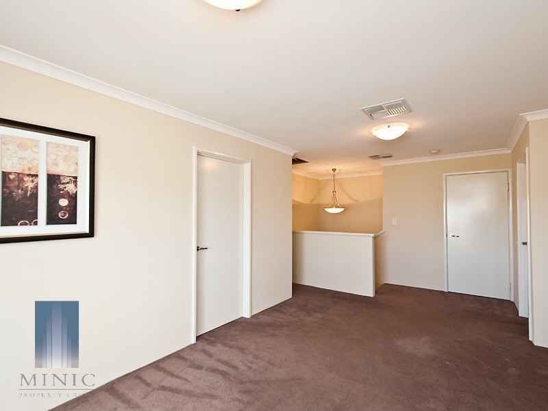 61 Hookstone Drive, Landsdale WA 6065