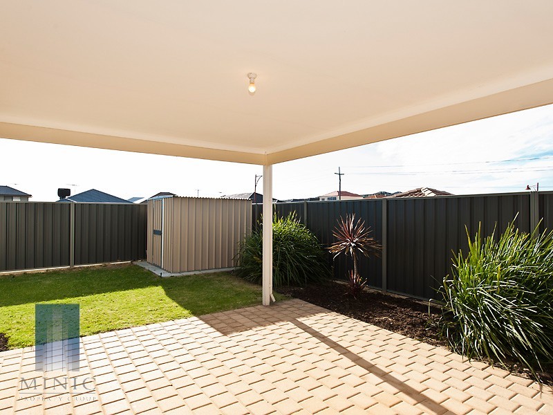 61 Hookstone Drive, Landsdale WA 6065