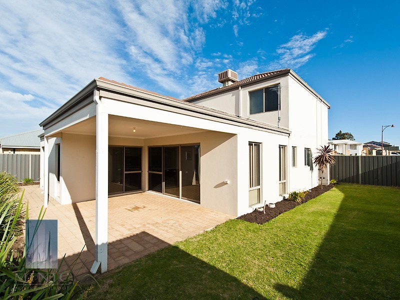 61 Hookstone Drive, Landsdale WA 6065