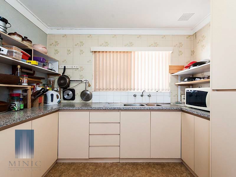 30 Tavistock Crescent, Lynwood WA 6147