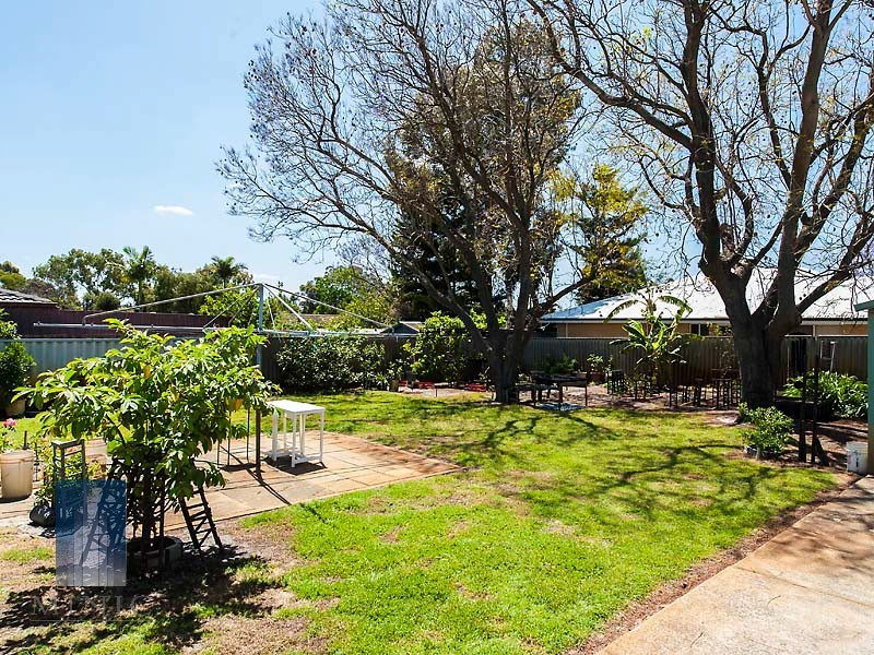 30 Tavistock Crescent, Lynwood WA 6147