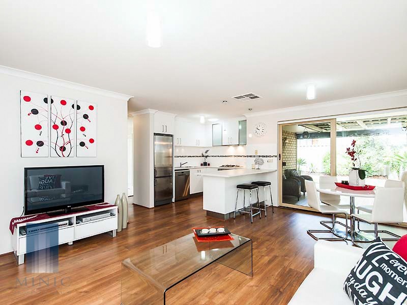 6/1 Dewey Street, Shelley WA 6148