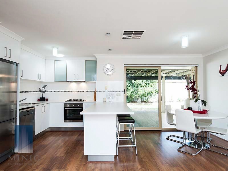 6/1 Dewey Street, Shelley WA 6148