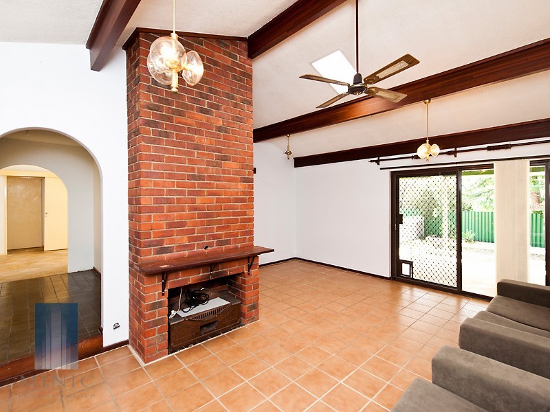 18 Glengarry Street, Parkwood WA 6147