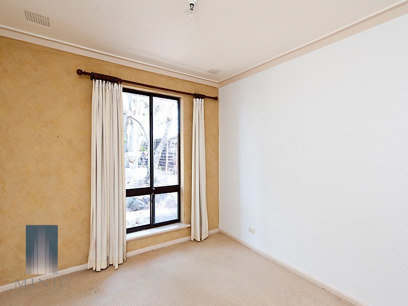 18 Glengarry Street, Parkwood WA 6147