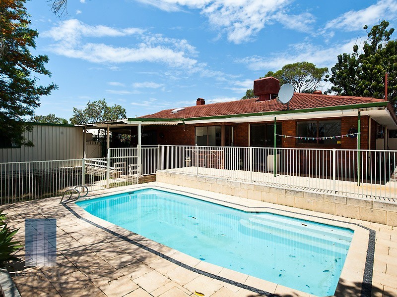 18 Glengarry Street, Parkwood WA 6147