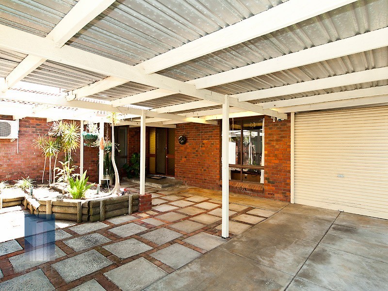 18 Glengarry Street, Parkwood WA 6147